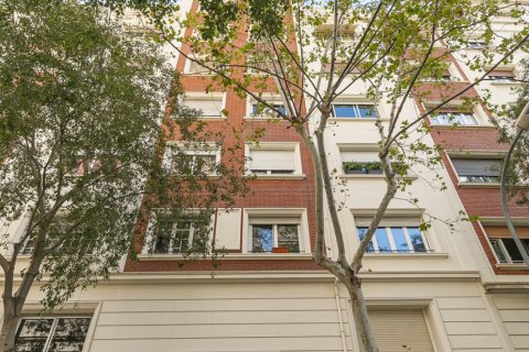 Apartment à vendre Barcelona, Espagne, 3 chambres, 152 m2 No. 133136 - photo 6