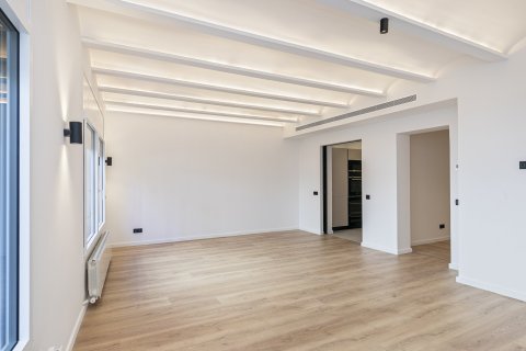Apartment à vendre Barcelona, Espagne, 3 chambres, 152 m2 No. 133136 - photo 3