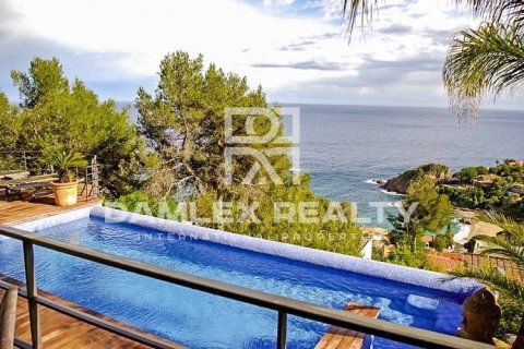 Willa w Blanes, Girona, Hiszpania 4 sypialnie, 360 mkw. nr 176778