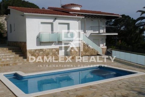Dom w Lloret de Mar, Girona, Hiszpania 4 sypialnie, 230 mkw. nr 176779 – zdjęcie 4