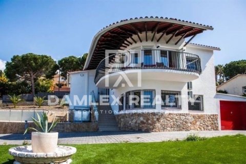 Dom w Lloret de Mar, Girona, Hiszpania 4 sypialnie, 230 mkw. nr 176779