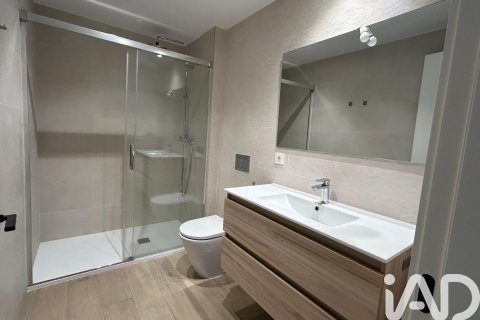 Huoneisto vuokrattavana Leon, Espanja, 2 makuuhuonetta, 85 m2 No. 154286 - kuva 4