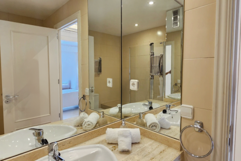 Dzīvoklis īrēšanai Barcelona, Spānijā 5 istabas, 176 m2 Nr. 154288 - attēls 15