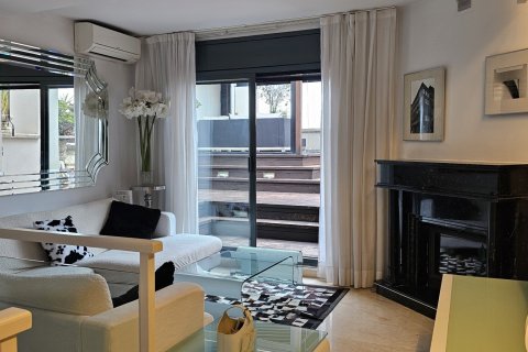 Dzīvoklis īrēšanai Barcelona, Spānijā 5 istabas, 176 m2 Nr. 154288 - attēls 16