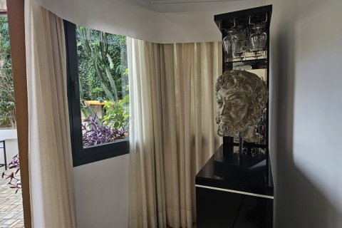 Dzīvoklis īrēšanai Barcelona, Spānijā 5 istabas, 176 m2 Nr. 154288 - attēls 10