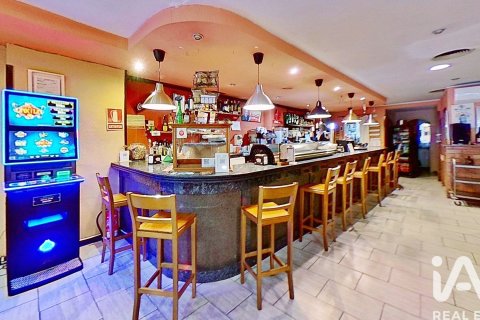 Komerciāls īpašums īrēšanai Alicante, Spānijā 1 istaba, 144 m2 Nr. 154287 - attēls 2