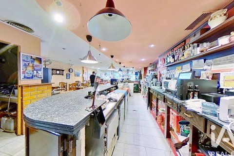 Komerciāls īpašums īrēšanai Alicante, Spānijā 1 istaba, 144 m2 Nr. 154287 - attēls 10