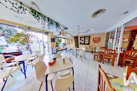 Komerciāls īpašums īrēšanai Alicante, Spānijā 1 istaba, 144 m2 Nr. 154287 - attēls 21