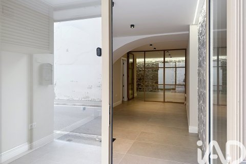 Liikekiinteistö vuokrattavana Vilanova i la Geltru, Barcelona, Espanja , 49 m2 No. 154285 - kuva 18