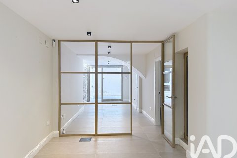 Liikekiinteistö vuokrattavana Vilanova i la Geltru, Barcelona, Espanja , 49 m2 No. 154285 - kuva 10