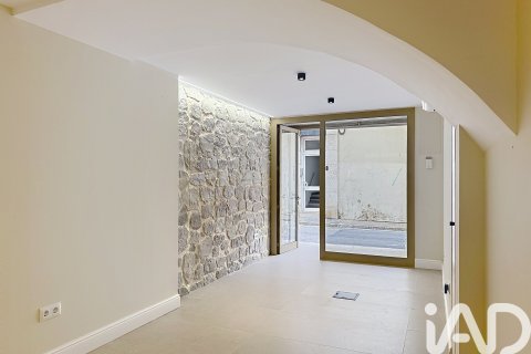 Liikekiinteistö vuokrattavana Vilanova i la Geltru, Barcelona, Espanja , 49 m2 No. 154285 - kuva 2