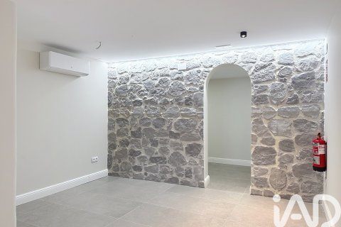 Liikekiinteistö vuokrattavana Vilanova i la Geltru, Barcelona, Espanja , 49 m2 No. 154285 - kuva 6