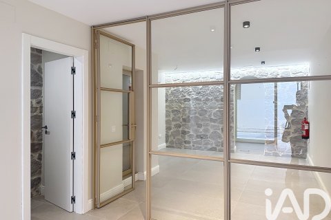 Liikekiinteistö vuokrattavana Vilanova i la Geltru, Barcelona, Espanja , 49 m2 No. 154285 - kuva 13