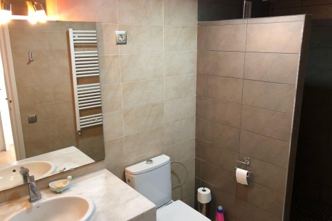 Huoneisto myytävänä Platja D'aro, Girona, Espanja, 3 makuuhuonetta, 119 m2 No. 156219 - kuva 12