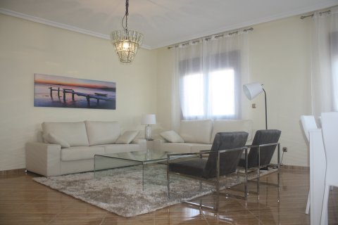 Villa till salu Torrevieja, Alicante, Spanien 3 sovrum, 319 kvm. Nr. 136623 - foto 9