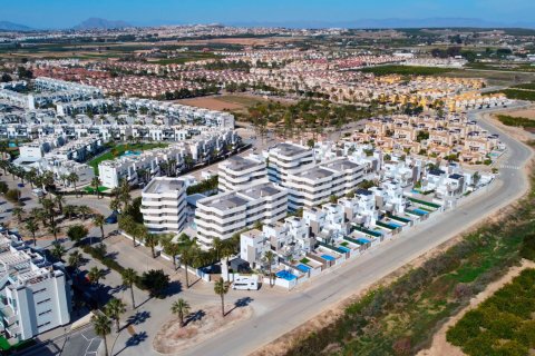 Huoneisto myytävänä Guardamar del Segura, Alicante, Espanja, 2 makuuhuonetta, 78 m2 No. 136621 - kuva 24