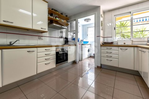 Kamienica Adeje, Tenerife, Hiszpania 3 sypialnie, 207 mkw. nr 109831 – zdjęcie 23