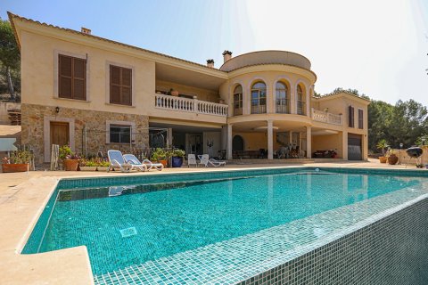 Villa in Mallorca, Spain 5 bedrooms, 400 sq.m. No. 148086