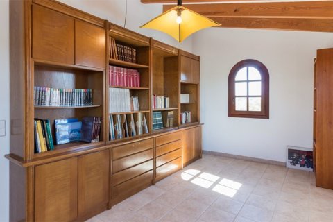 Продажа виллы в Санта-Мария-дель-Ками, Майорка, Испания 3 спальни, 249м2 №148009 - фото 16