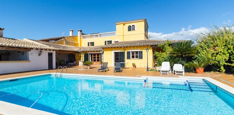 Вилла в Санта-Мария-дель-Ками, Майорка, Испания 3 спальни, 249м2 №148009