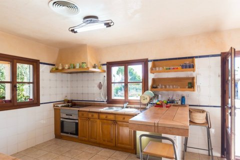 Продажа виллы в Санта-Мария-дель-Ками, Майорка, Испания 3 спальни, 249м2 №148009 - фото 28