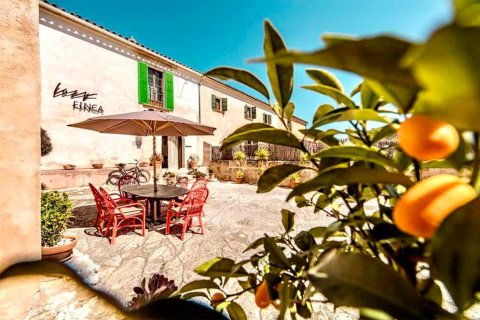 Gewerbeimmobilien zum Verkauf in Felanitx, Mallorca, Spanien 12 Schlafzimmer, 1500 m2 Nr. 148011 - Foto 3