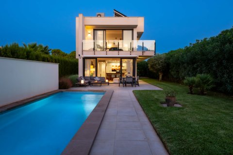 Villa à vendre Cala Pi, Mallorca, Espagne, 4 chambres, 215 m2 No. 137537 - photo 1