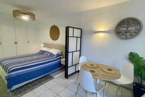 Apartamento en alquiler Magalluf, Mallorca, España 1 dormitorio, 48 m2 No. 137539 - foto 2