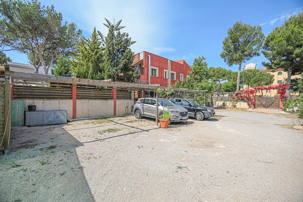 Commercial property à Port Adriano, Mallorca, Espagne 3 chambres, 360 m2 No. 155317