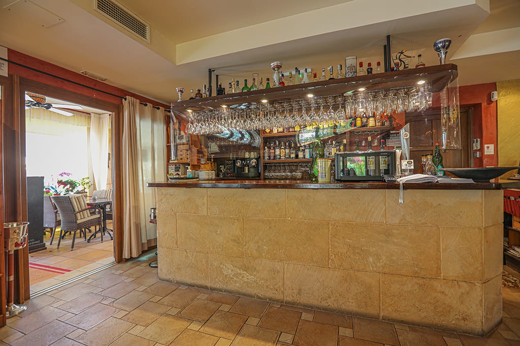 Commercial property à Port Adriano, Mallorca, Espagne 3 chambres, 360 m2 No. 155317