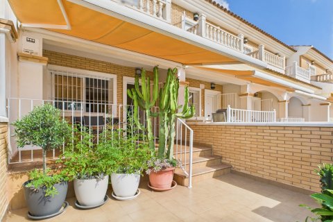 Townhouse à vendre à Los Alcazares, Murcia, Espagne, 3 chambres,  No. 167602 - photo 4