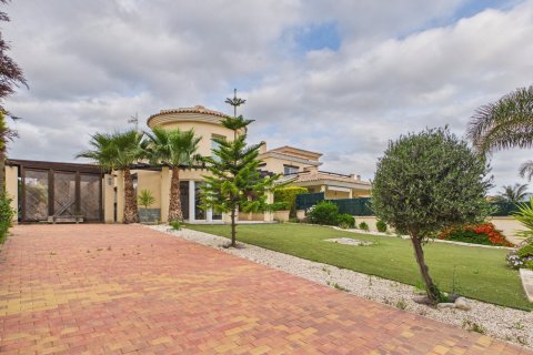 Villa à vendre à Gea Y Truyols, Murcia, Espagne, 3 chambres,  No. 167605 - photo 9