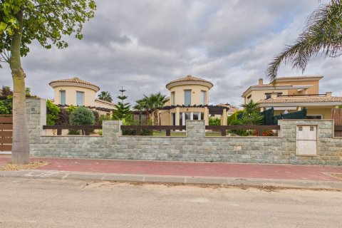 Villa à vendre à Gea Y Truyols, Murcia, Espagne, 3 chambres,  No. 167605 - photo 8