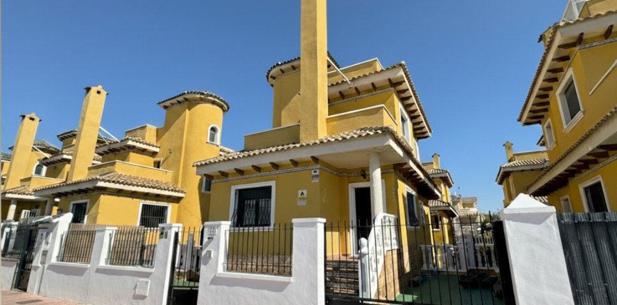 Villa a Ciudad Quesada, Alicante, Spagna 3 camere da letto, 176 mq. N° 195654