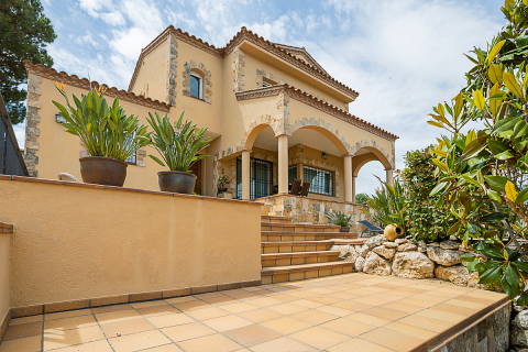 Villa in vendita a Lloret de Mar, Girona, Spagna 4 camere da letto, 332 mq. N° 195658 - foto 15