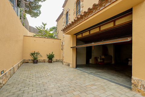 Villa in vendita a Lloret de Mar, Girona, Spagna 4 camere da letto, 332 mq. N° 195658 - foto 12