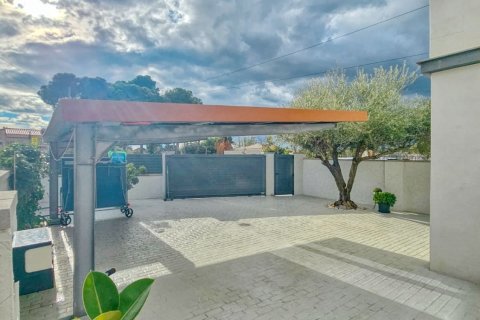 Продажа дома в Альмассора, Кастельон, Испания 4 спальни, 139м2 №173196 - фото 12