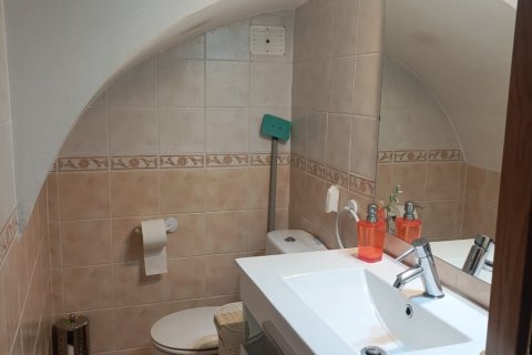 Huoneisto myytävänä L'Ametlla de Mar, Tarragona, Espanja, 3 makuuhuonetta, 110 m2 No. 173191 - kuva 12