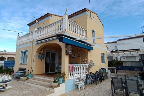 Appartamento a L'Ametlla de Mar, Tarragona, Spagna 3 camere da letto, 110 mq. N° 173191