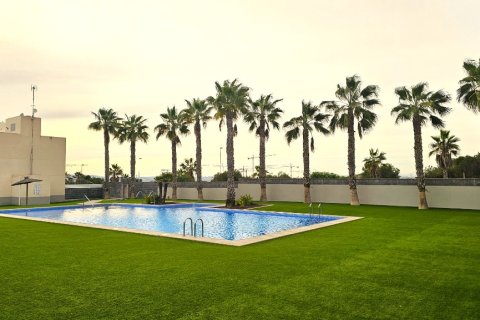 Kaupunkipientalo myytävänä Torrevieja, Alicante, Espanja, 2 makuuhuonetta, 115 m2 No. 145312 - kuva 5