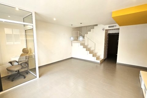 Kaupunkipientalo myytävänä Torrevieja, Alicante, Espanja, 2 makuuhuonetta, 115 m2 No. 145312 - kuva 2