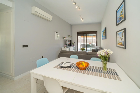 Casa adosada en venta en Alicante, España 3 dormitorios, 83 m2 No. 145317 - foto 7