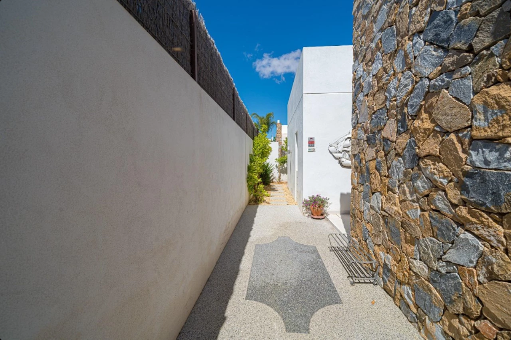 Radhus i Alicante, Spanien 3 sovrum, 83 kvm. Nr. 145317