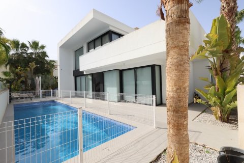 Huvila myytävänä Ciudad Quesada, Alicante, Espanja, 3 makuuhuonetta, 191 m2 No. 145313 - kuva 1