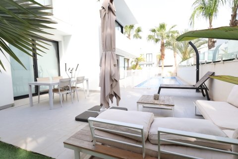 Huvila myytävänä Ciudad Quesada, Alicante, Espanja, 3 makuuhuonetta, 191 m2 No. 145313 - kuva 26