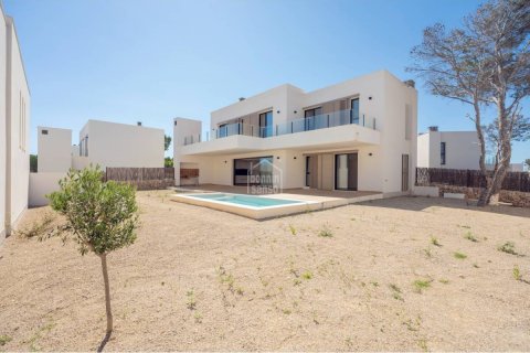 Villa for sale in Es Mercadal, Menorca, Spain 4 bedrooms, 196 sq.m. No. 161037 - photo 2