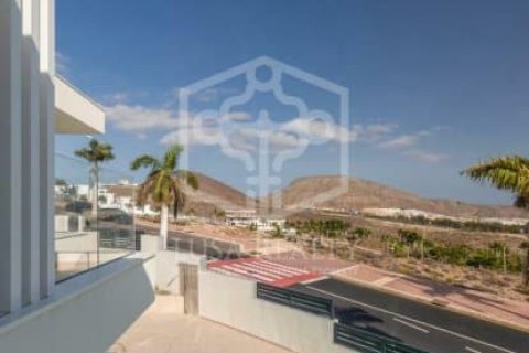 Villa for sale in Adeje, Tenerife, Spain 3 bedrooms, 364 sq.m. No. 161040 - photo 9