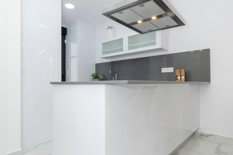 Villa in vendita a Torrevieja, Alicante, Spagna 3 camere da letto, 105 mq. N° 142294 - foto 11