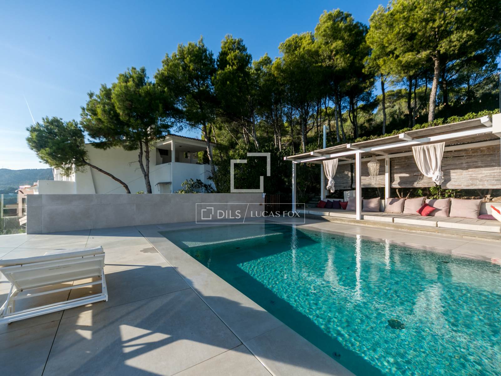 Huvila Castelldefels, Barcelona, Espanja 6 makuuhuonetta, 400 m2 No. 150350