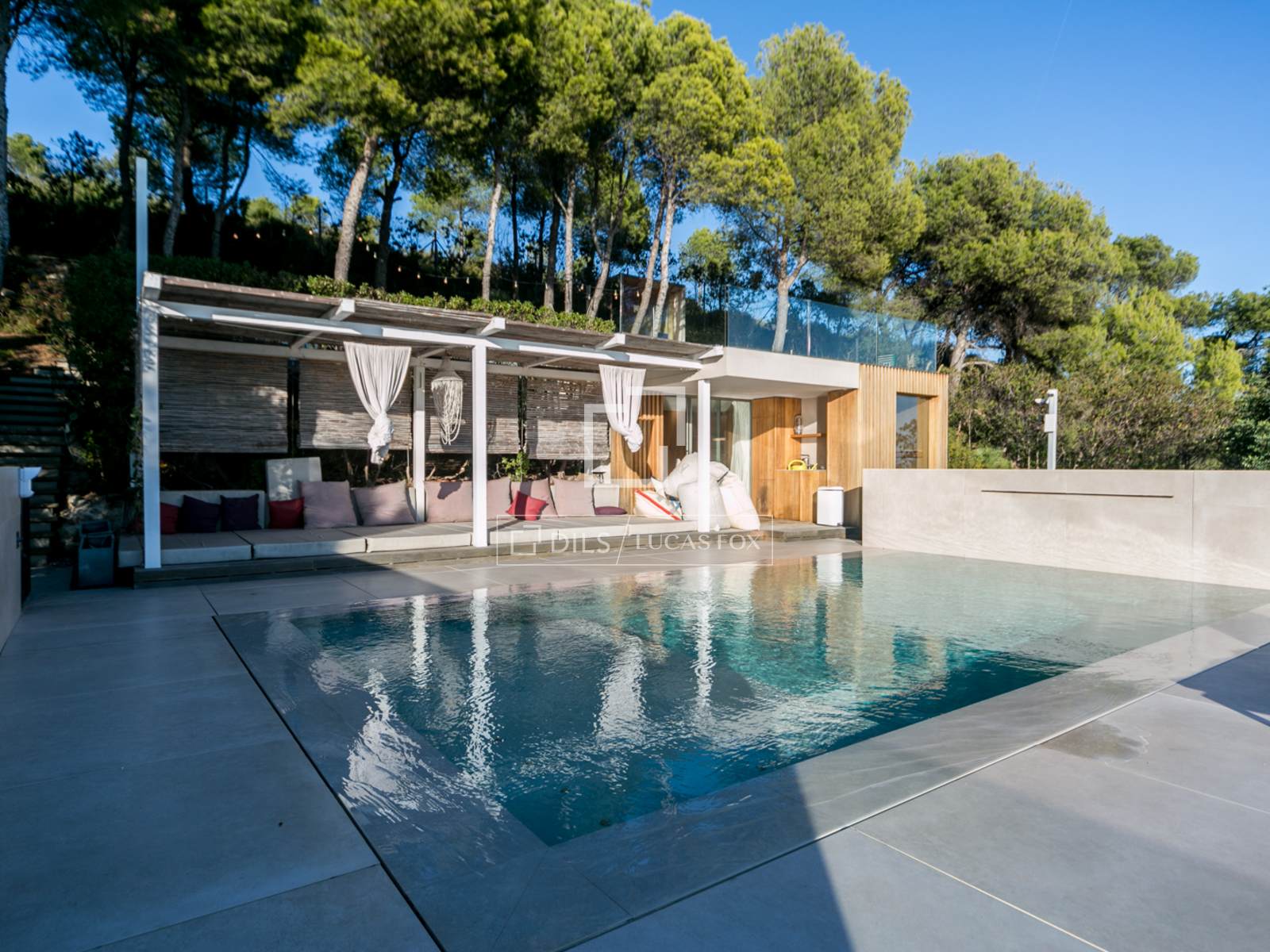 Huvila Castelldefels, Barcelona, Espanja 6 makuuhuonetta, 400 m2 No. 150350